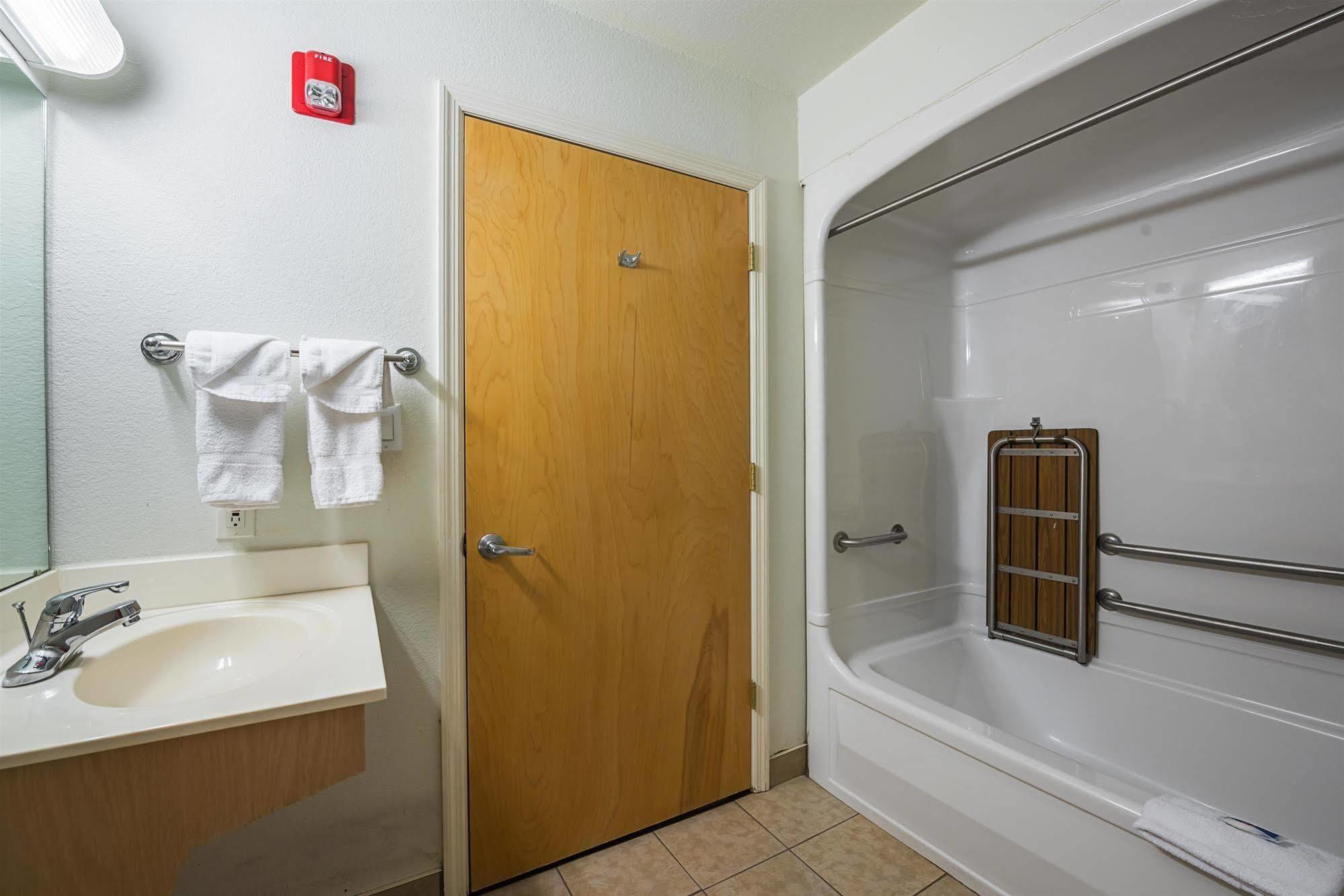 Hotel Baymont By Wyndham Athens, Tn Extérieur photo